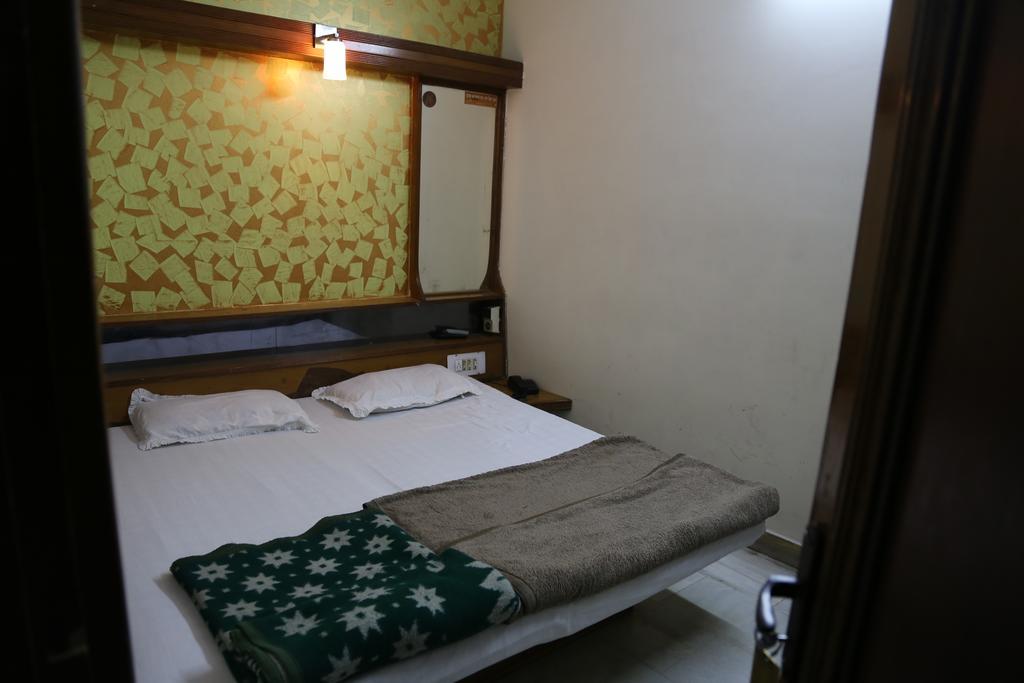 Yes Please Guest House New Delhi Extérieur photo