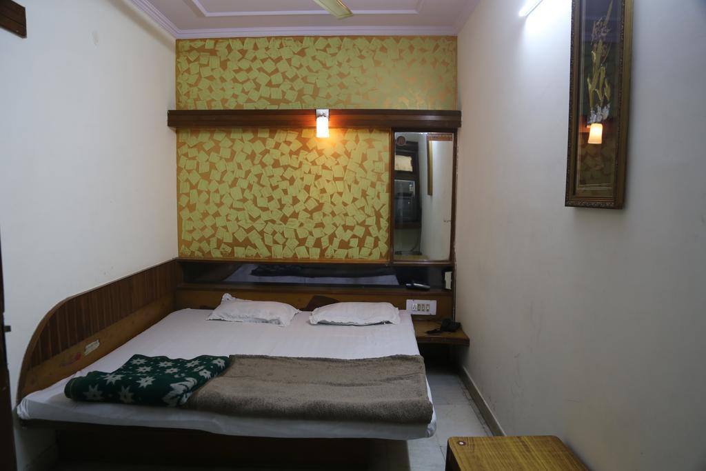 Yes Please Guest House New Delhi Extérieur photo